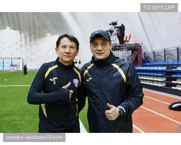 在讨论换外援和教练前，伤掉一半首发的海港该先换个好队医